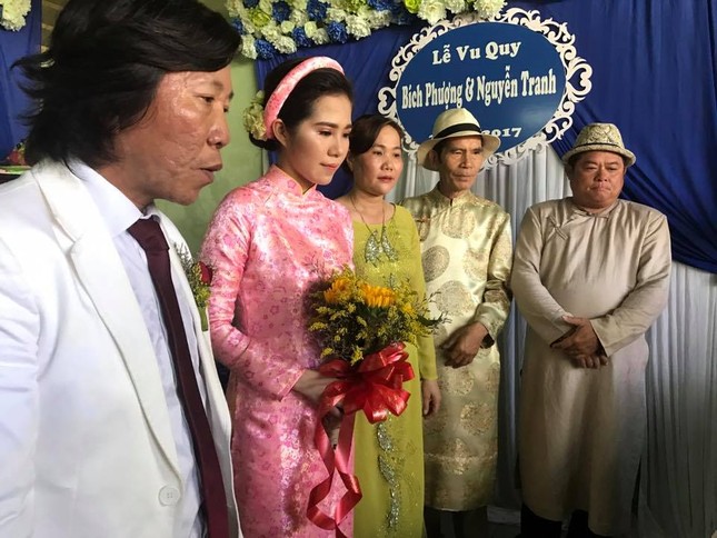Đám cưới fan tưởng nhầm hôn lễ Mỹ Tâm là của ai? ảnh 2