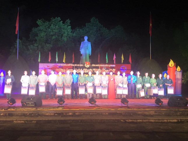 Lạng Sơn: Đêm tri ân “Màu hoa Đỏ” ảnh 3