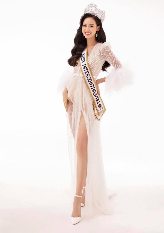 Showbiz 14/11: Bảo Ngọc sau 1 tháng đăng quang Hoa hậu Liên lục địa 2022 ảnh 2