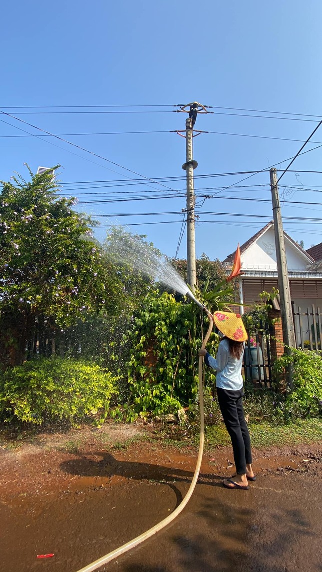 H’Hen Niê thừa nhận giả tạo, giả khổ để chịu đựng sự miệt thị ảnh 3