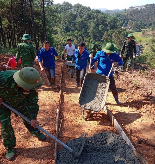 Công trình thắm tình quân dân trên biên giới Lạng Sơn ảnh 8