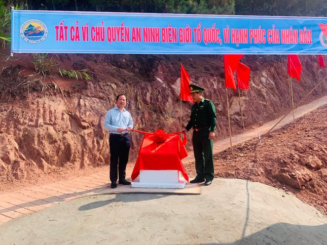Công trình thắm tình quân dân trên biên giới Lạng Sơn ảnh 6