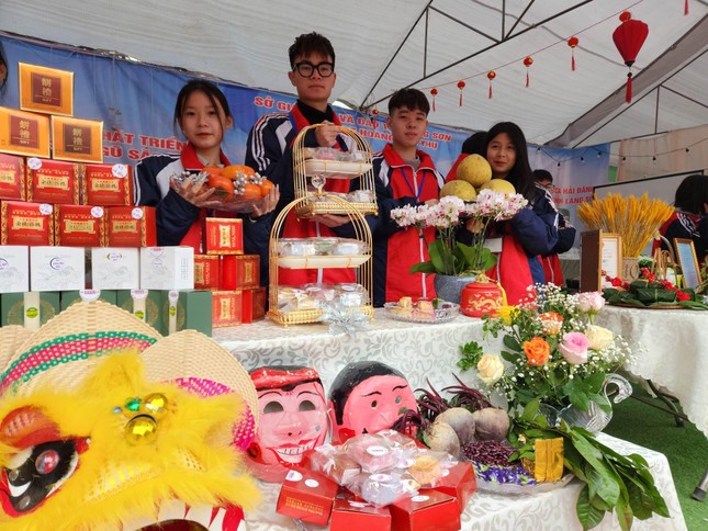  Giới trẻ xứ Lạng mang nhiều đặc sản đến ngày hội khởi nghiệp ảnh 2