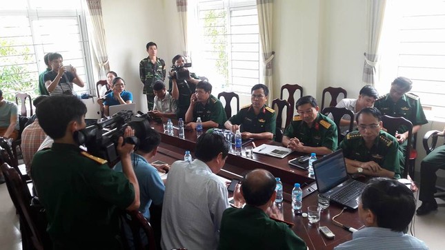 Cứu sống nhiều thuyền viên vụ chìm tàu ở Nghệ An ảnh 6