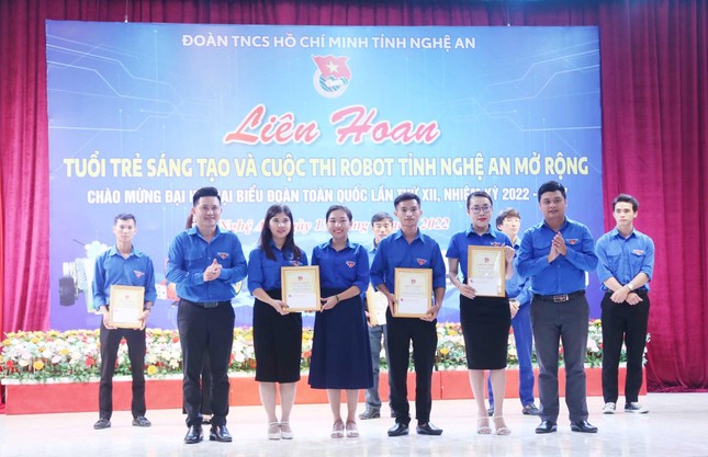 ‘Muối Nanosalt - Tinh hoa của biển’ đạt giải nhất thi khởi nghiệp tỉnh Nghệ An 2022 ảnh 1