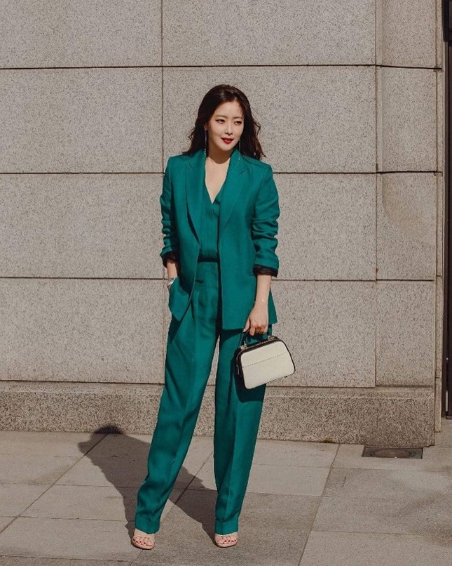 'Đệ nhất mỹ nhân xứ Hàn' Kim Hee Sun trẻ đẹp khó đoán tuổi ảnh 8