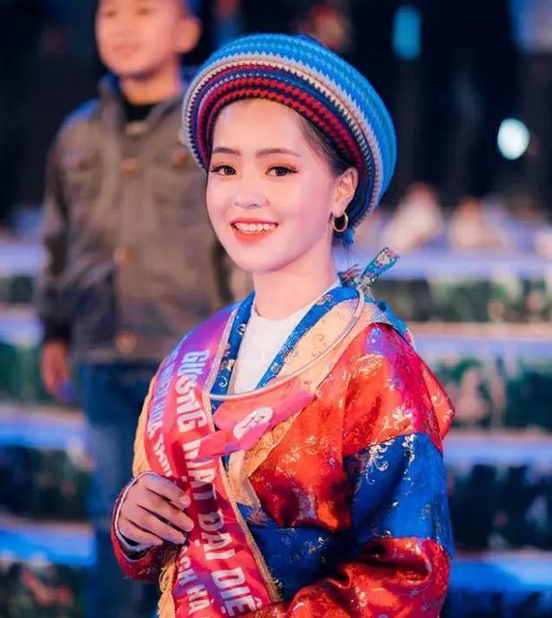 Ngày ấy bây giờ của em gái bán lê và các cô nàng bất ngờ nổi tiếng ảnh 4
