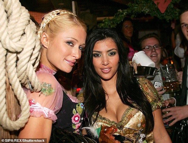 Cô nàng thừa kế Paris Hilton không nội y trên bìa tạp chí ảnh 7