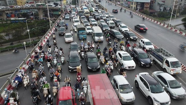 Cầu Vĩnh Tuy khớp nối thế nào với đường trên cao Vành đai 2 sắp thông xe? ảnh 8