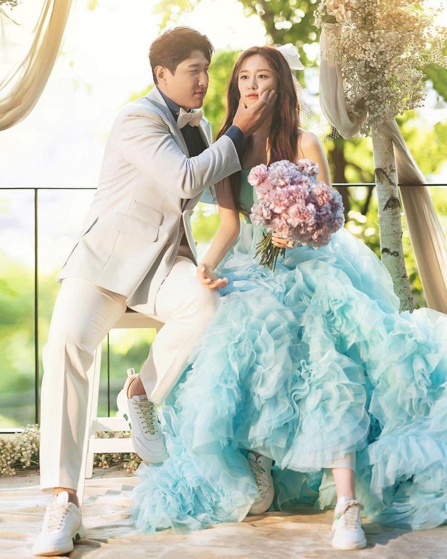 Những hình ảnh đầu tiên về địa điểm và khách mời ở đám cưới 'Cô dâu tháng Mười Hai' Jiyeon T-ARA ảnh 11