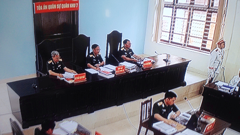 Tòa án Quân sự đang xét xử 'Út trọc' Đinh Ngọc Hệ ảnh 2
