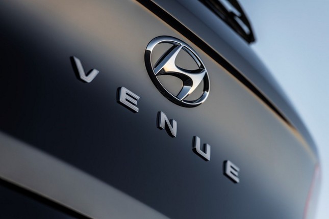 Hyundai Venue - Mẫu crossover cỡ nhỏ lạ lẫm sắp trình làng ảnh 1