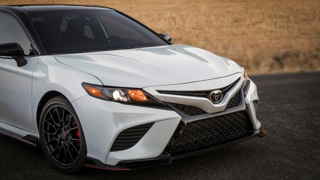 Toyota Camry 2020 phiên bản thể thao lộ giá chỉ 741 triệu đồng ảnh 3