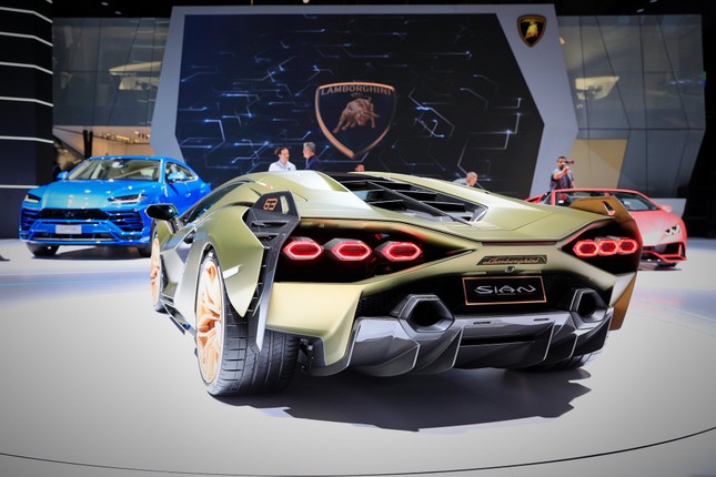 Siêu xe Lamborghini Sian chính thức trình làng ảnh 3