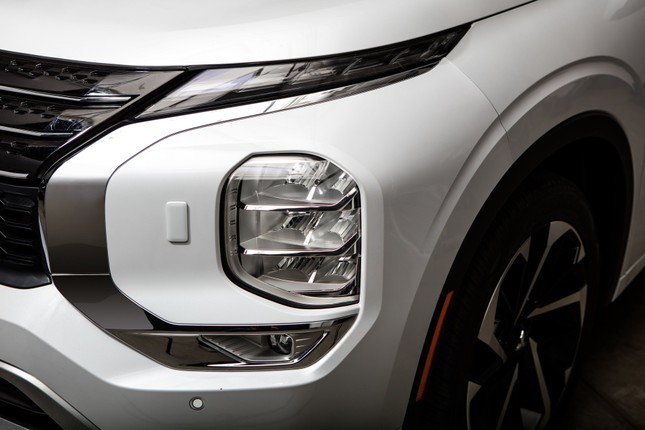 Mitsubishi Outlander thế hệ mới chính thức trình làng ảnh 10