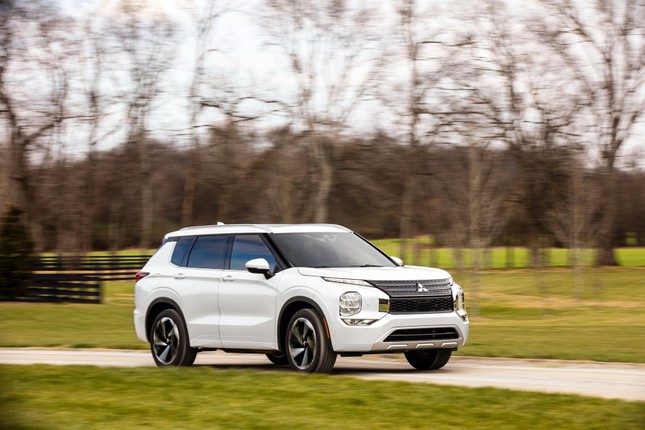 Mitsubishi Outlander thế hệ mới chính thức trình làng ảnh 5