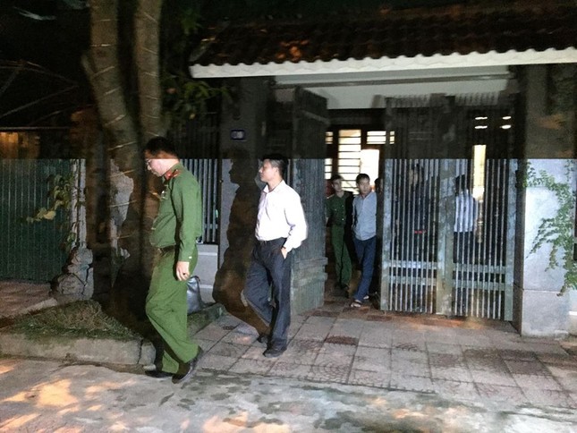 Khám nhà nguyên lãnh đạo BIDV chi nhánh Hà Tĩnh ảnh 2