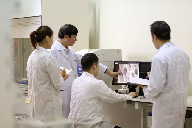 Ba cơ sở ĐH Việt Nam lọt top thế giới: Đứng ngoài cuộc cũng thấy “cay mũi“ ảnh 1