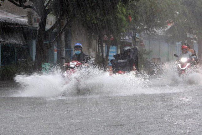 Không khí lạnh mạnh nhất từ đầu mùa bắt đầu tràn về, vùng núi có thể xuất hiện băng tuyết ảnh 2
