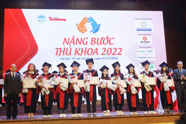 Khó khăn chỉ là những bước khởi đầu ảnh 3