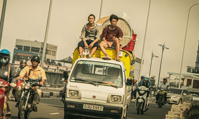 Từng bị phạt vì lén đi dự thi LHP quốc tế, “Ròm” bất ngờ được chiếu tại VN ảnh 3