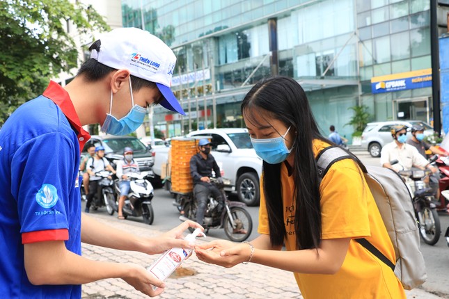 Hỗ trợ thí sinh và người nhà phù hợp khi dịch COVID-19 đang diễn biến phức tạp ảnh 4