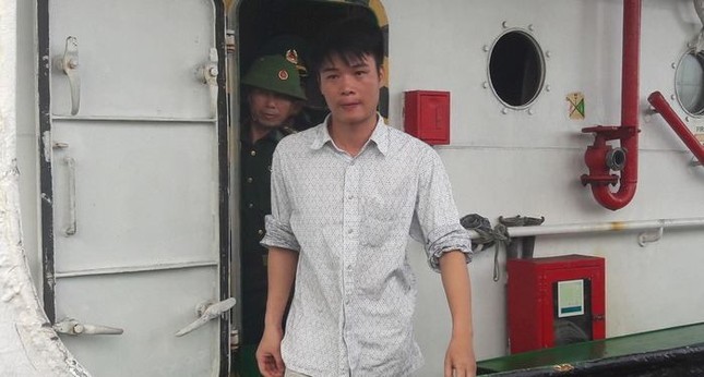 Cứu sống nhiều thuyền viên vụ chìm tàu ở Nghệ An ảnh 19