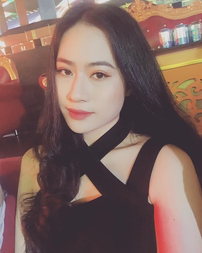 Quang Hải bị đồn có người yêu mới là hot girl ở Sài Gòn ảnh 1