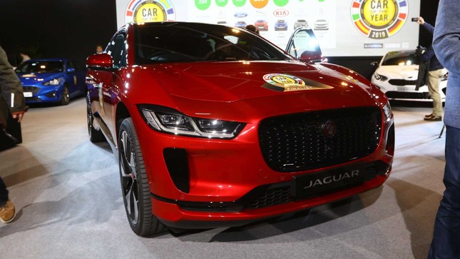 Lộ diện Mẫu xe châu Âu của năm 2019 trước thềm Geneva Motor Show ảnh 1
