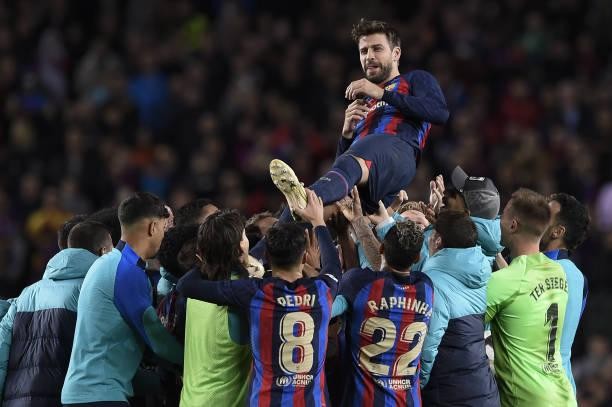 Pique sobbed during the farewell match against Barcelona photo 6