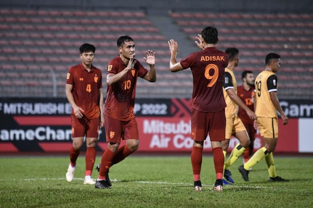 Người hâm mộ Thái Lan cảm ơn Việt Nam vì có thể xem ‘lậu’ AFF Cup 2022 ảnh 2