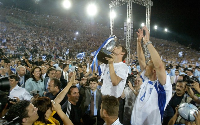 18 năm sau chức vô địch Euro 2004 của Hy Lạp, khi những ‘kẻ vô đạo đức’ trở thành các vị thần ảnh 2