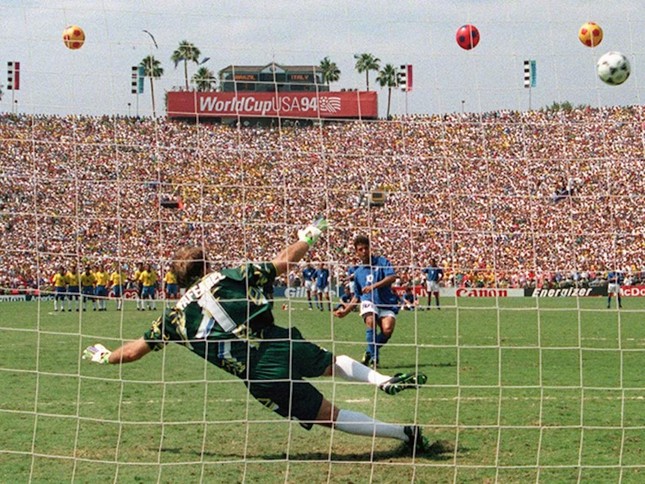 Lịch sử World Cup 1994: Roberto Baggio, tội đồ không bao giờ được giải oan ảnh 2