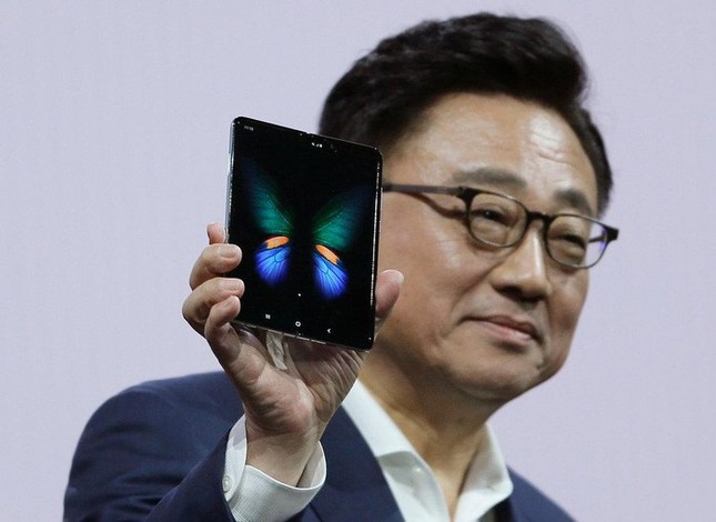 Bị lùi ngày ra mắt, chuyện gì xảy ra với 'siêu phẩm' Samsung gập đôi? ảnh 4