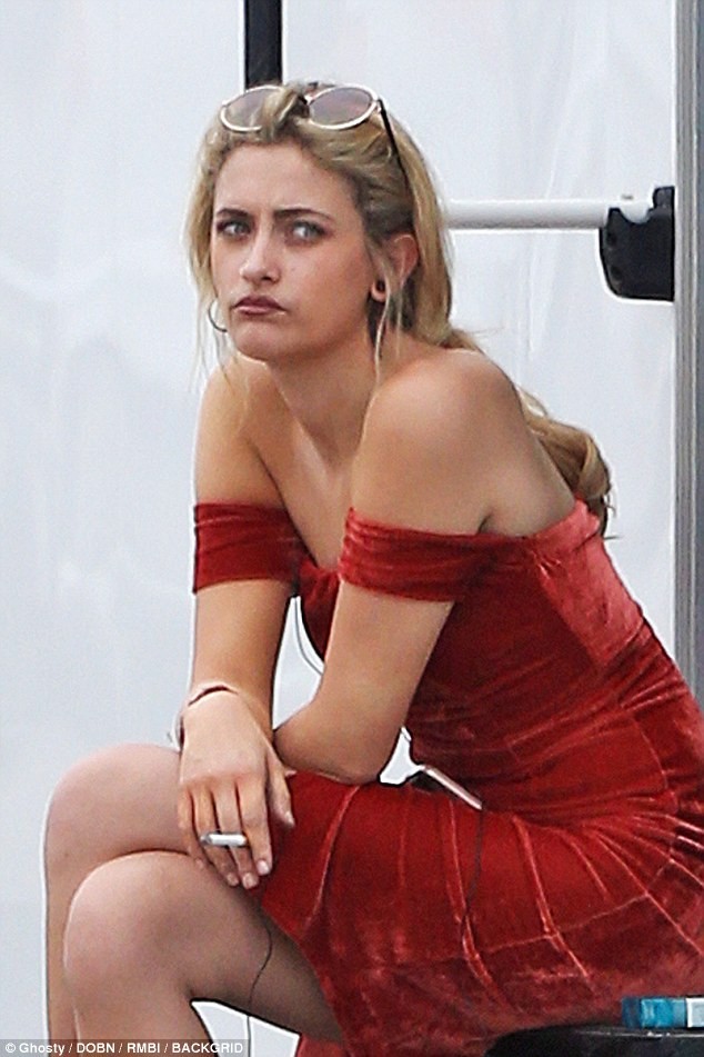 Paris Jackson bỗng dưng dịu dàng, 'hô biến' hơn 50 hình xăm trên người ảnh 3