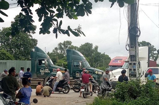 Côn đồ đuổi đánh phóng viên đang tác nghiệp ảnh 1