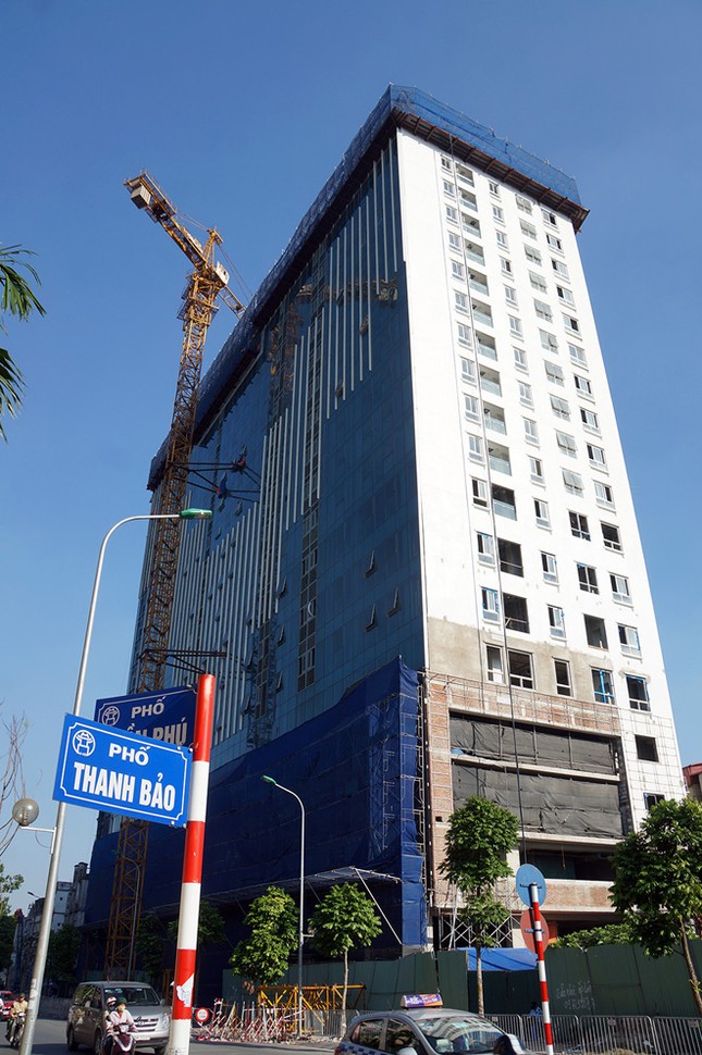 Vụ 8B Lê Trực: Vì sao chưa phá dỡ giai đoạn 2? ảnh 1