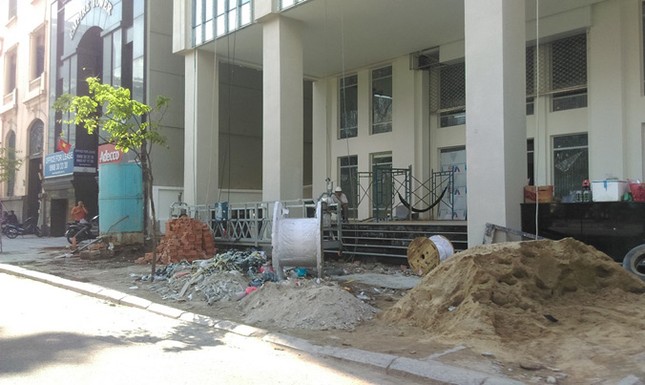 TPHCM: Tái chiếm vỉa hè vì mưu sinh ảnh 6