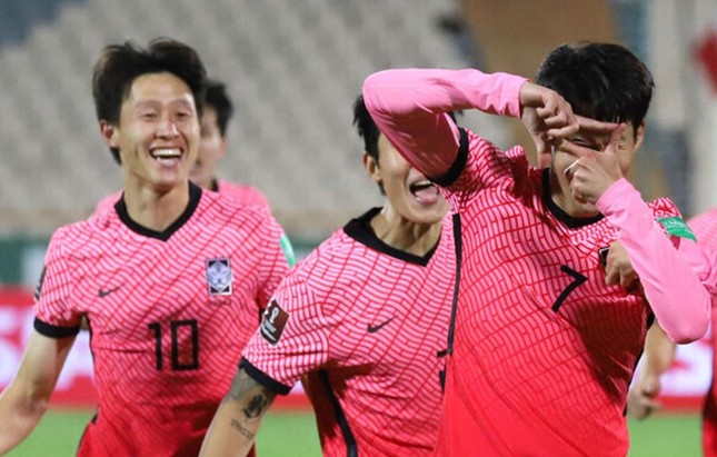 Được dự World Cup, Hàn Quốc mỉa mai bóng đá Trung Quốc ảnh 1