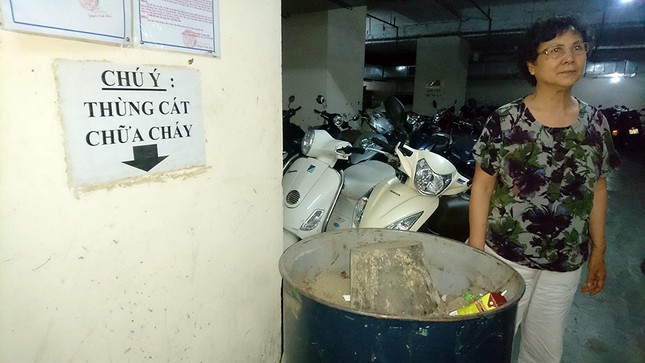 Dân chung cư 'đất vàng' sống bất an trước nỗi lo cháy nổ ảnh 3