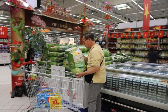 Giá gạo Việt tăng mạnh, dự báo lập kỷ lục xuất khẩu 4 tỷ USD ảnh 1