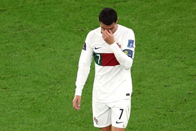 Ronaldo viết tâm thư sau khi bị loại khỏi World Cup 2022: Đừng nói tôi là kẻ phản bội ảnh 1