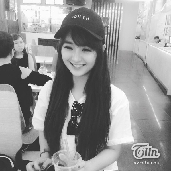 Khoảnh khắc giúp cô gái 'xinh không góc chết' đốn tim 51 nghìn người ảnh 8