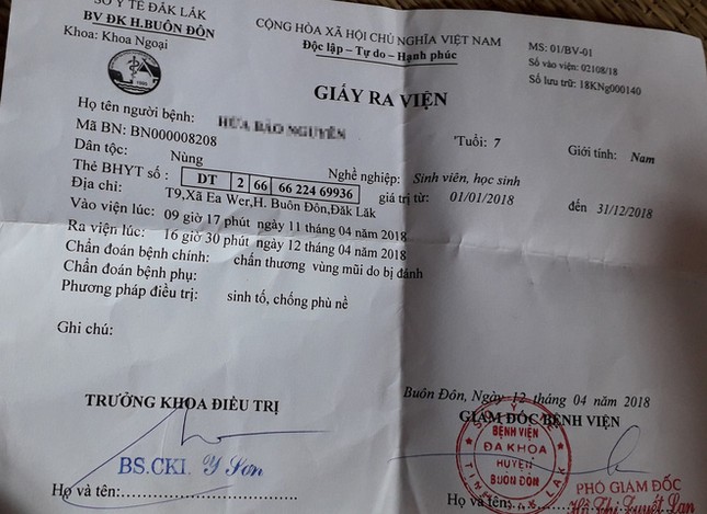 Trần tình của thầy giáo bị tố đấm học sinh 7 tuổi chảy máu mũi ảnh 2