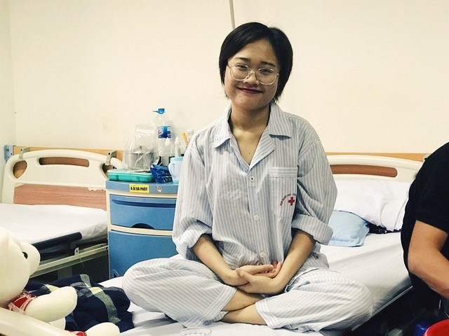 Nữ sinh Ngoại thương mắc ung thư: Hãy rời xa điện thoại ảnh 2
