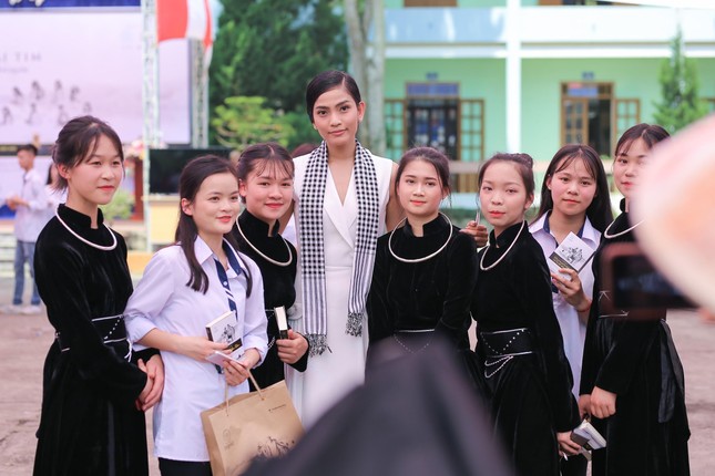 Hành trình từ trái tim: Khơi gợi khát vọng lớn cho thanh thiếu niên Trùng Khánh ảnh 2
