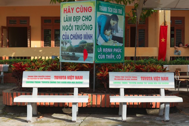 Dấu ấn của Toyota Việt Nam trong ‘Hành trình thứ hai của lốp xe’ và ‘Xanh hóa học đường’ 2022 ảnh 2