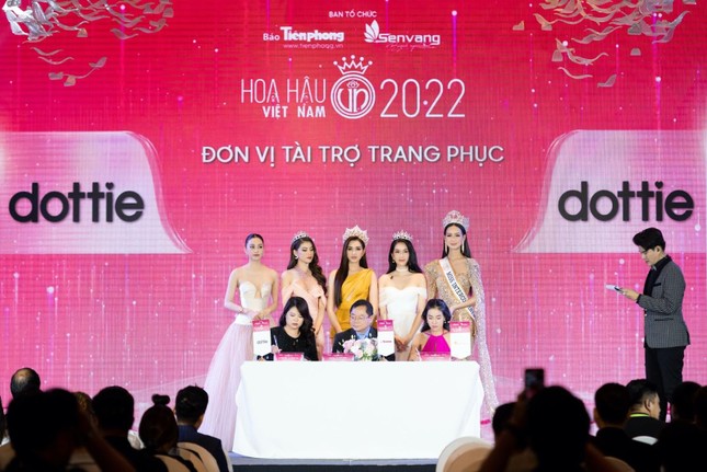 Thương hiệu Dottie chính thức trở thành nhà tài trợ trang phục cho Hoa hậu Việt Nam 2022 ảnh 3