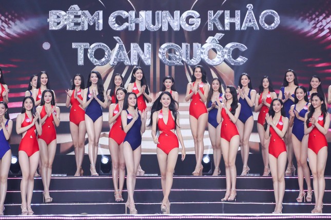 Nhan sắc thí sinh Lê Nguyễn Ngọc Hằng - Top 3 đề cử Người đẹp Tài năng của Hoa hậu Việt Nam 2022 ảnh 4