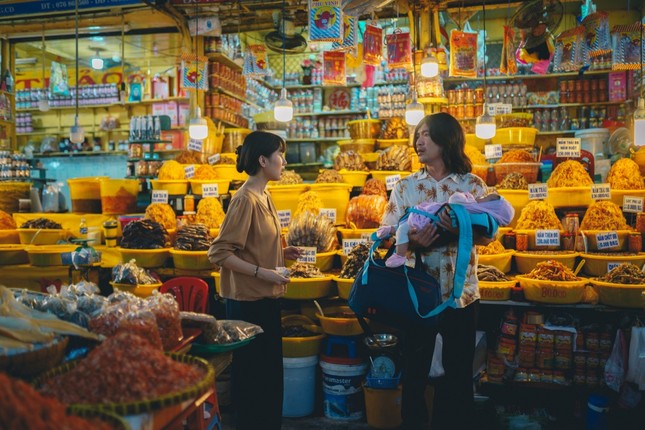 Lâm Vỹ Dạ trở thành bạn gái của Tiến Luật trong phim do Thu Trang sản xuất ảnh 4
